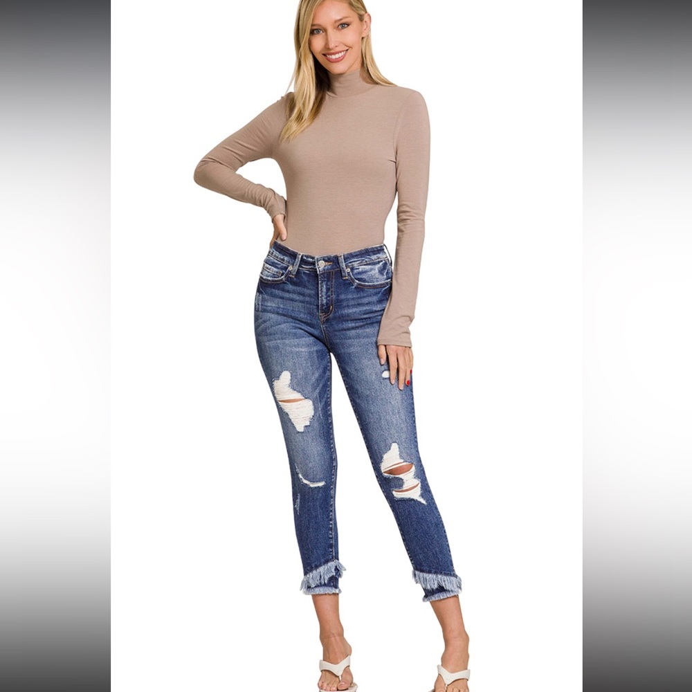 Mid-Rise Distressed Crop Skinny Medium Wash Zenana Denim Jeans